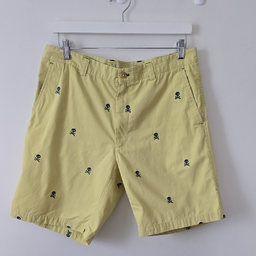 J. McLaughlin Light Yellow Skull Print Men's Shorts